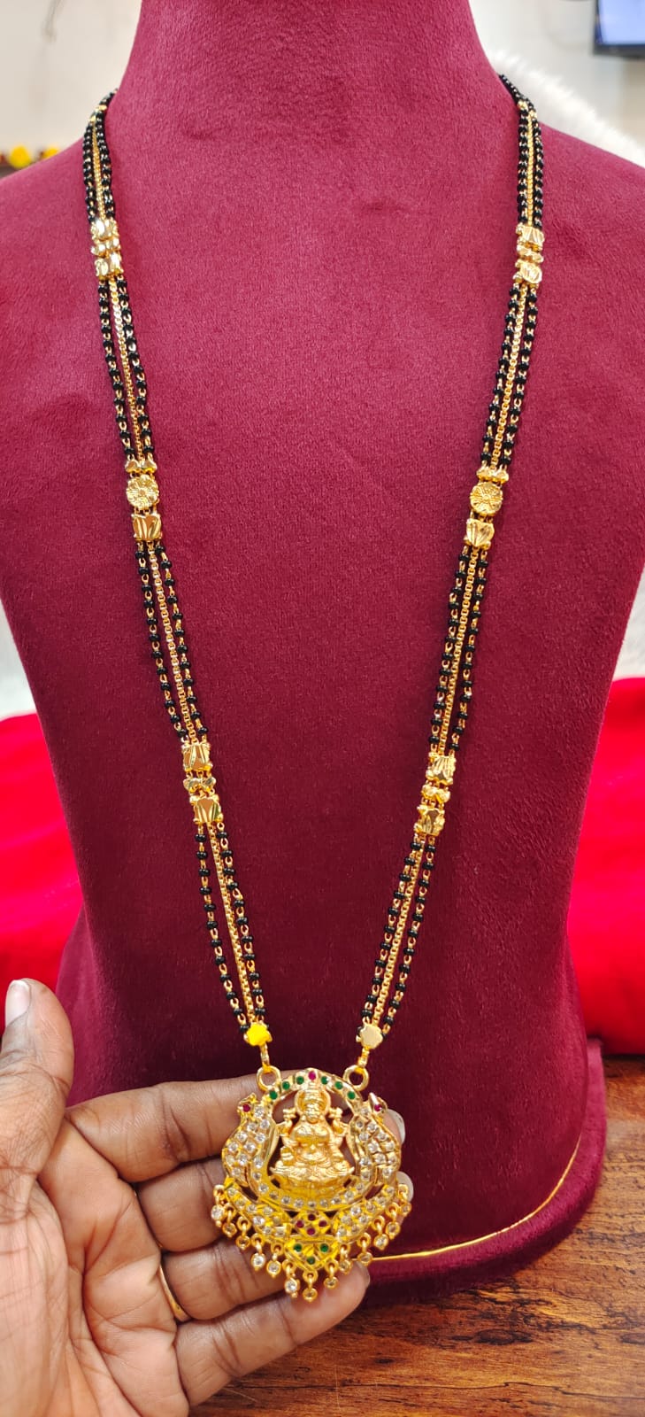 LONG PANCHALOHAM BLACK BEEDS WITH DOOLAR