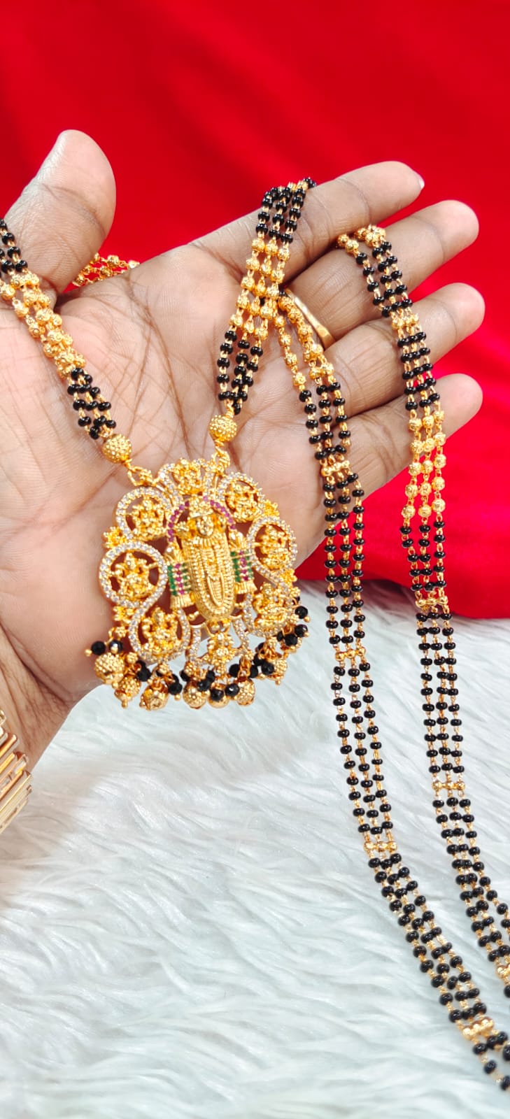 Panchaloham 3 line long black beeds