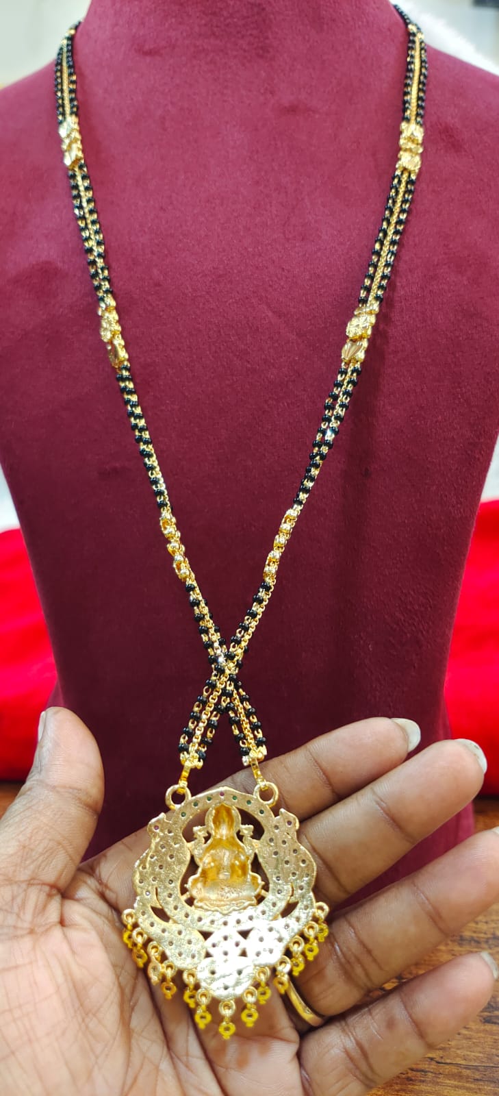 LONG PANCHALOHAM BLACK BEEDS WITH DOOLAR