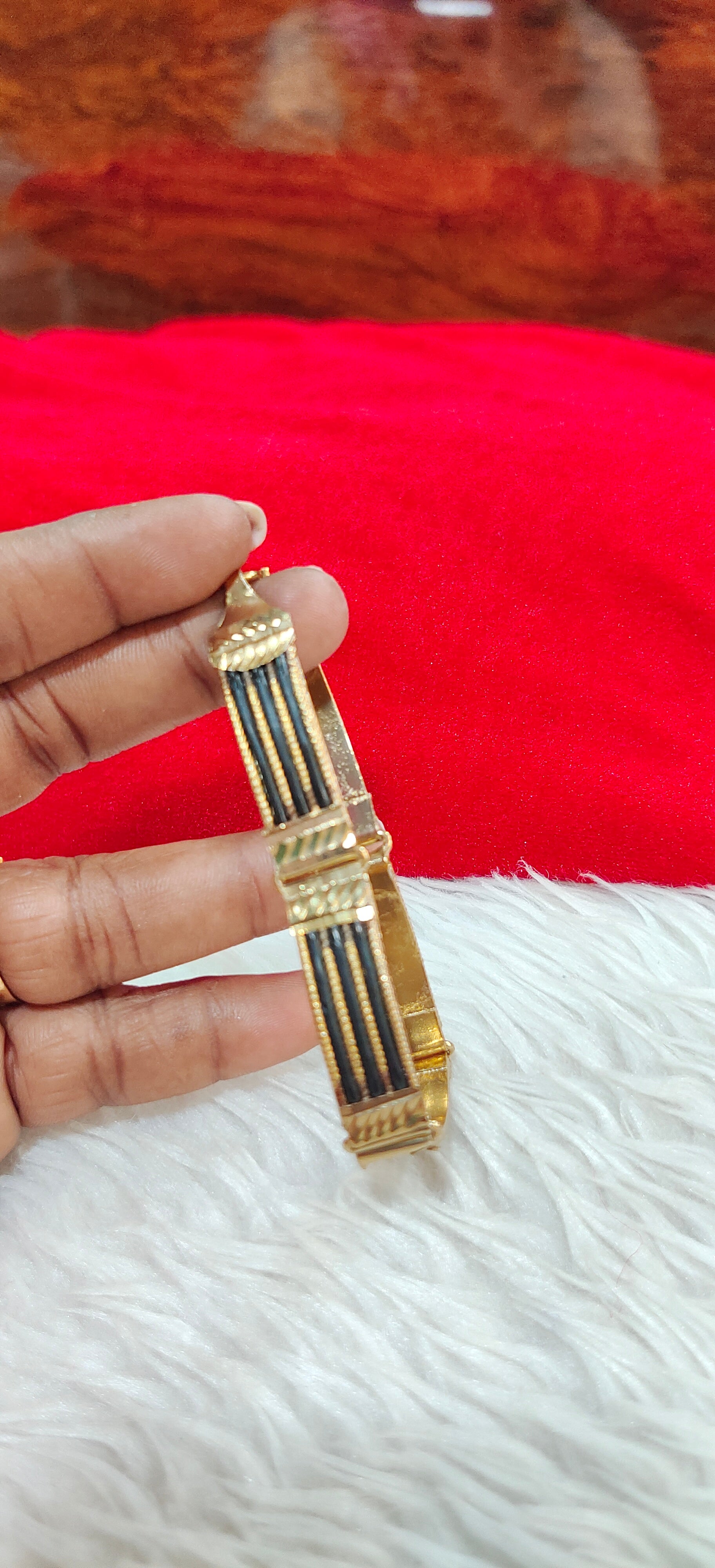 Panchaloham unpolished elephant hair bracelet