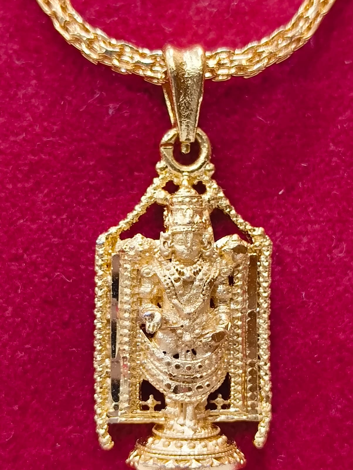 Panchaloham short chain with lord Venkateshwara swami dollor